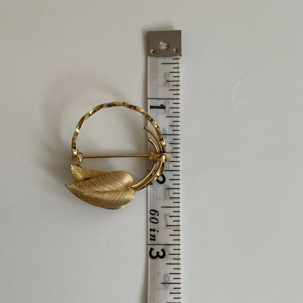 Estate Vintage GOLD FILLED Signed CR CO Charles Reis 12K GF Brooch‎ Wreath Leaf